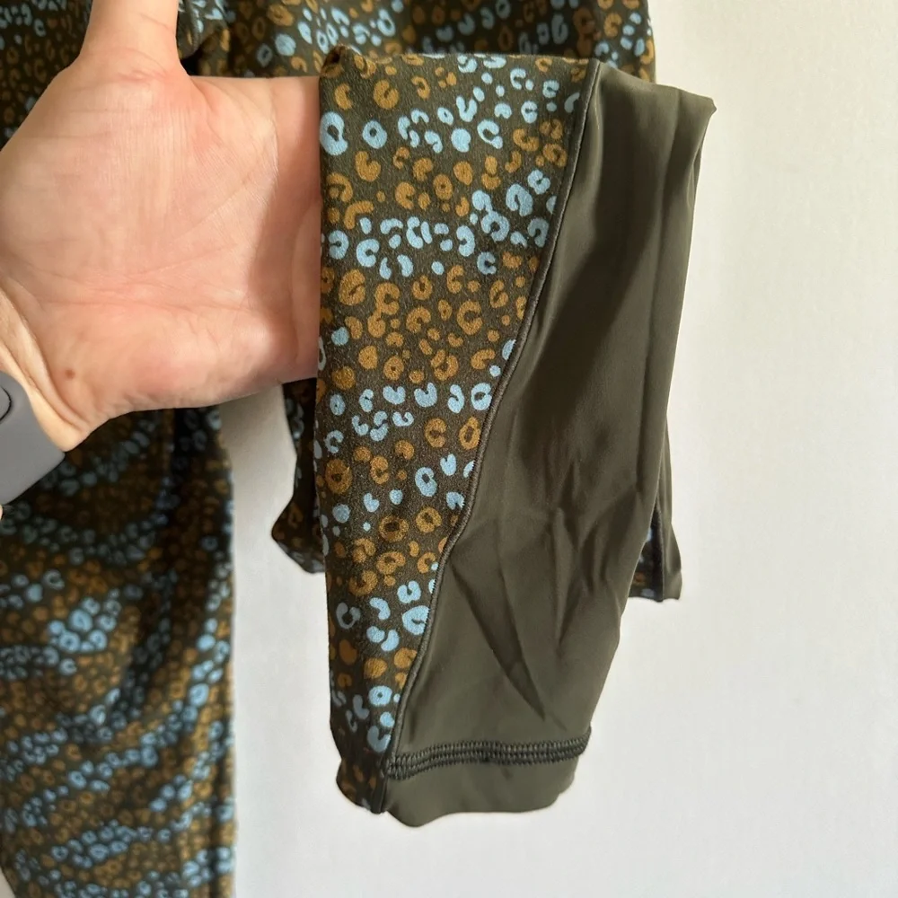 Aerie Offline Green/Blue Floral Mesh Side High Waisted Leggings size Small EUC - Picture 6 of 9